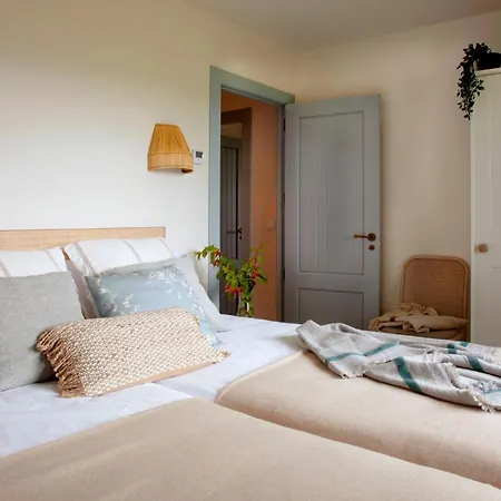 Wishome-Villa Con Piscina Y Acceso Privado A La Playa De Oyambre, Comillas Villa