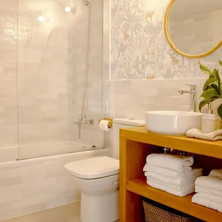 Villa Wishome-villa En Oyambre Playa, Piscina Privada Climatizada, Comillas San Vicente De La Barquera