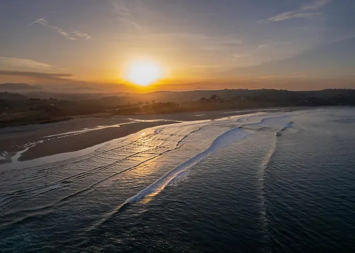 Wishome-Villa En Oyambre Playa, Con Piscina Privada Climatizada, Comillas *